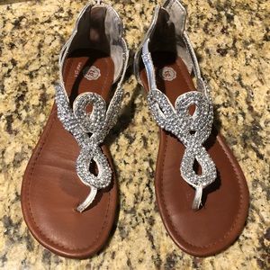 Sparky cute silver sandals